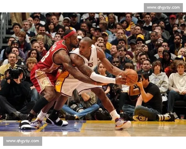 湖人热火巅峰对决NBA总决赛经典录像回顾与关键瞬间解析全景